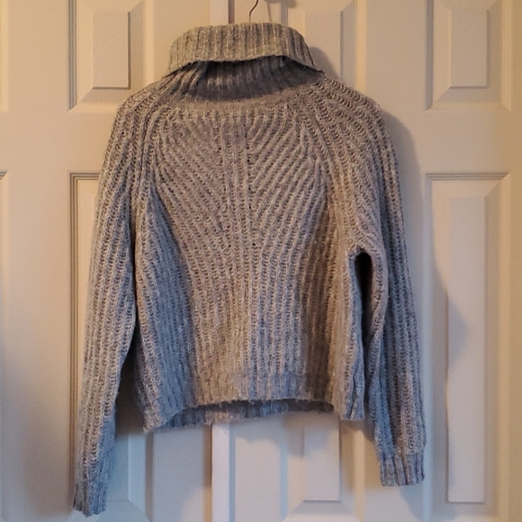 Sweater - Picture 3 of 3